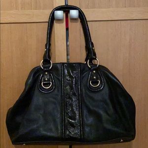 British brand Episode black leather bag